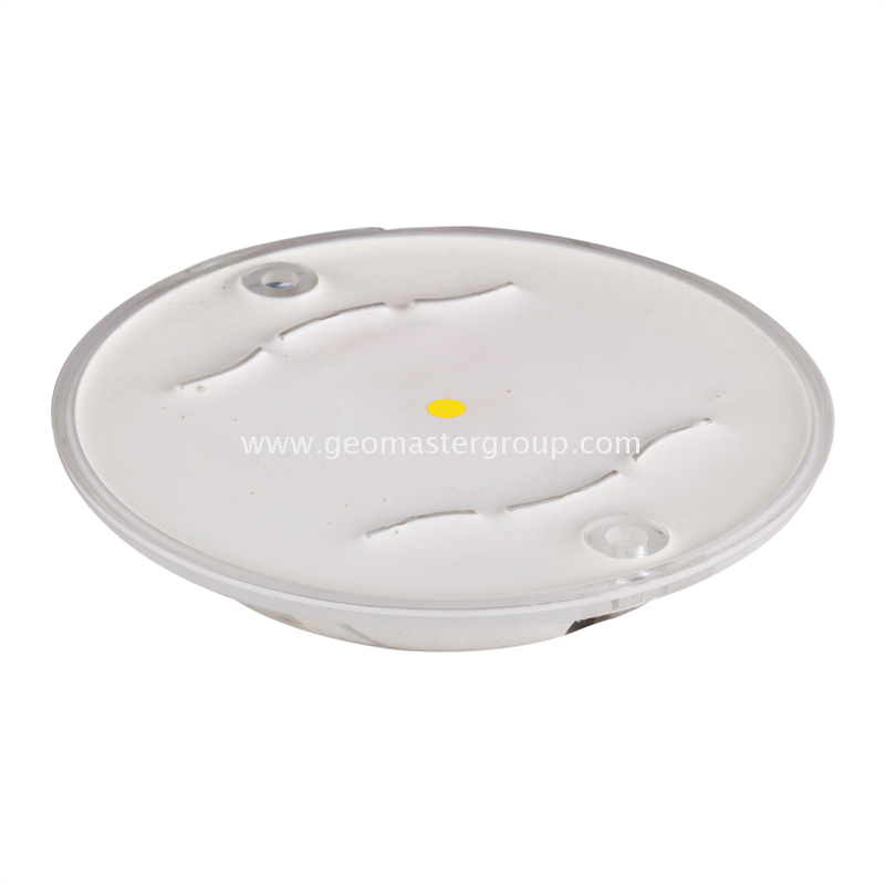 Stud de estrada solar