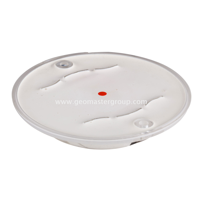 Stud de estrada solar