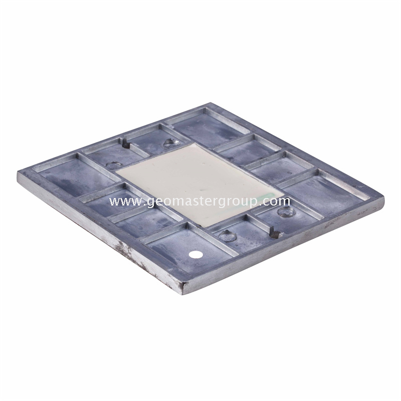 Stud de estrada solar